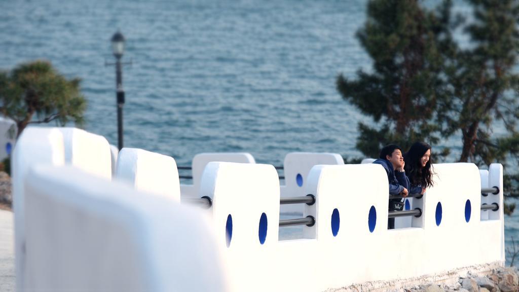 Blue & White Pension Namhae Exteriör bild